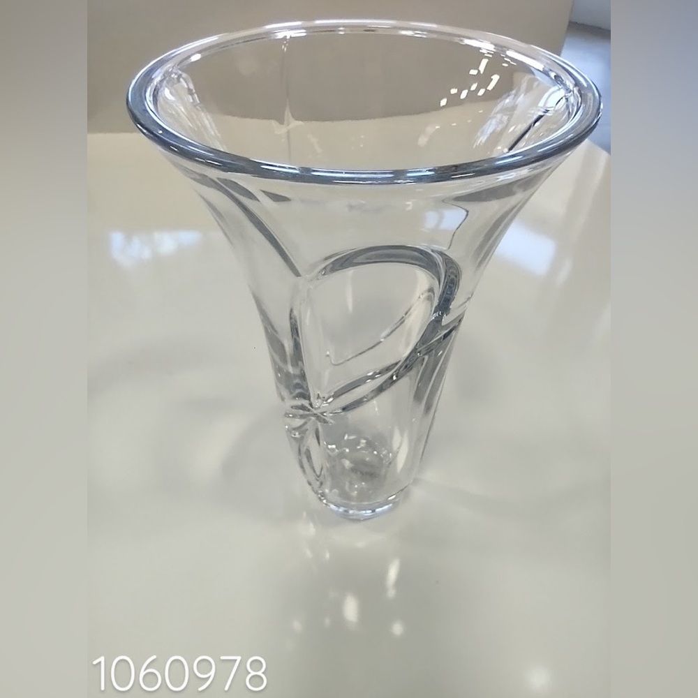 Wedgwood Vera Wang Wedgwood Love Knots Vase 10", Clear, NEW